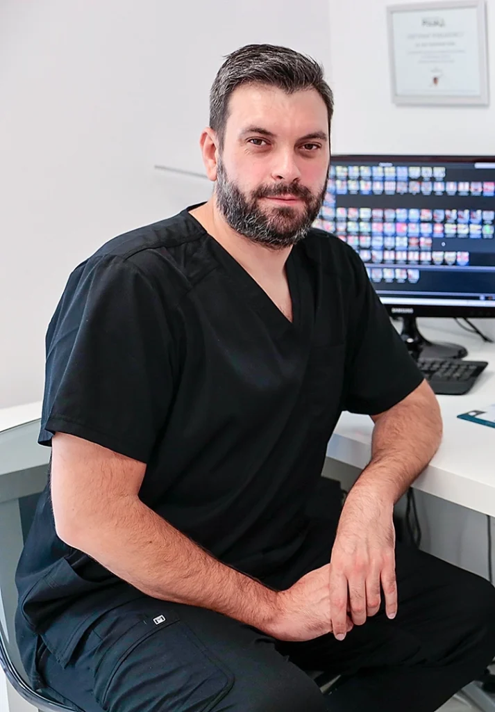 Stomatolog Poznań Radosław Dura